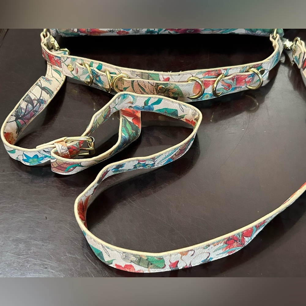 Steve Madden Floral Crossbody Bag Preowned - Picture 4 of 10